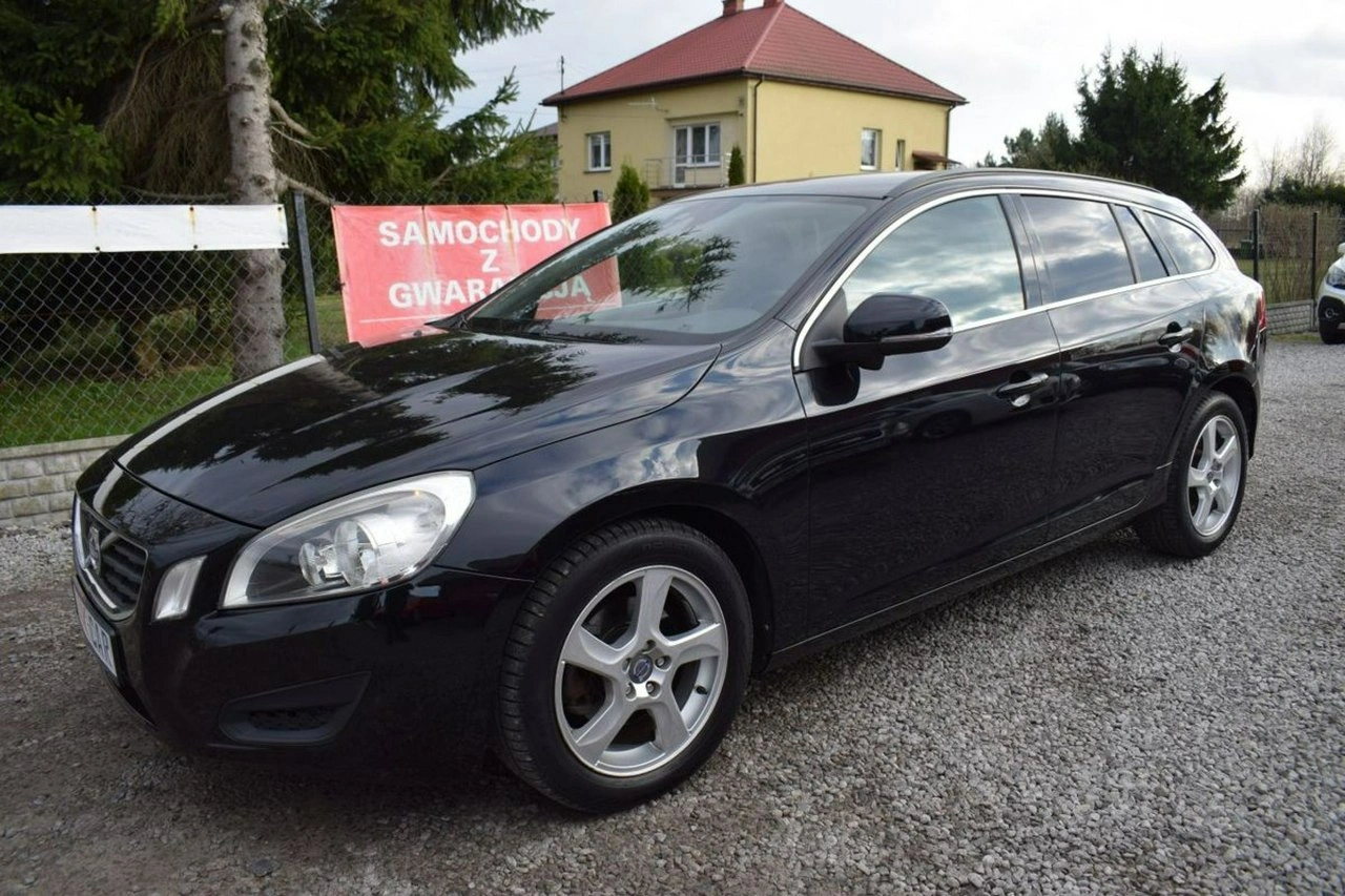 Volvo V60 - Główne zdjęcie