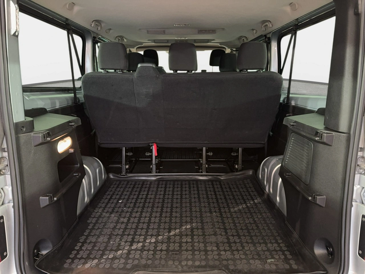 Renault Trafic - Zdjęcie 16