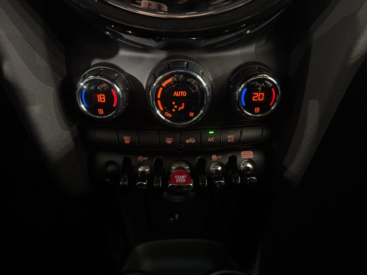 MINI Cooper S - Zdjęcie 24