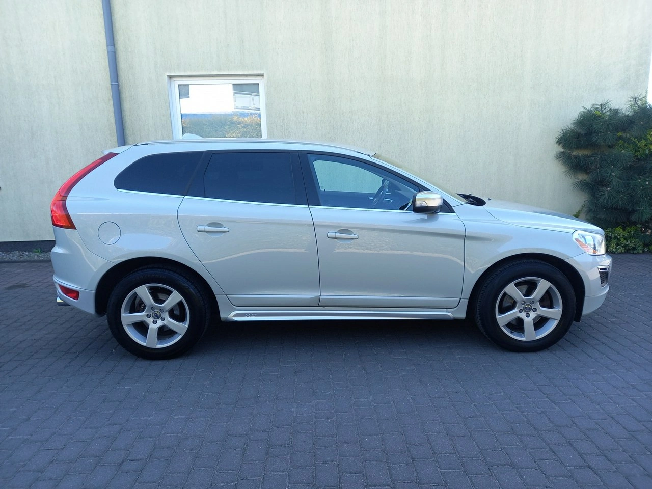 Volvo XC 60 - Zdjęcie 10