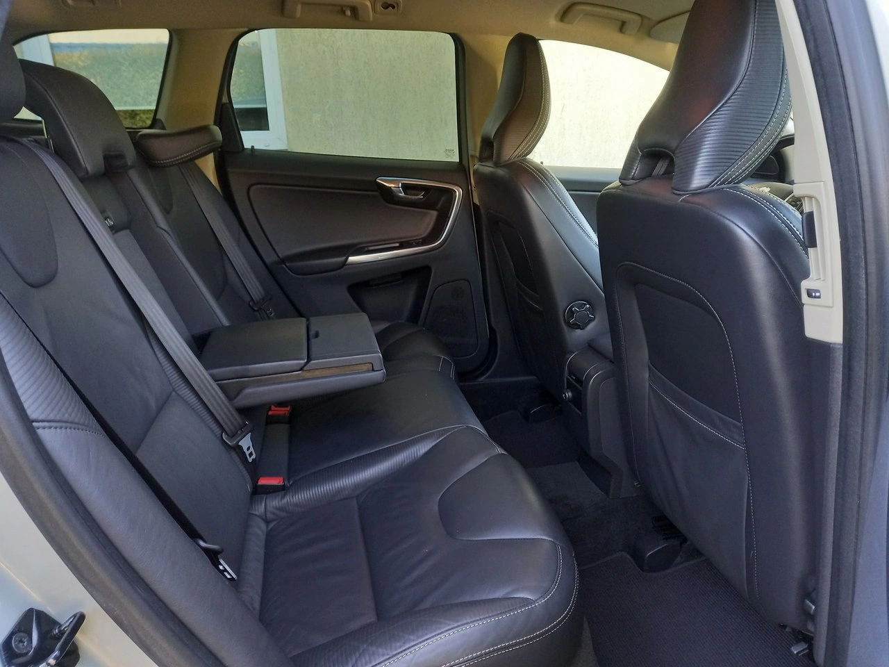 Volvo XC 60 - Zdjęcie 22