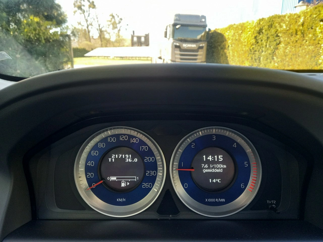 Volvo XC 60 - Zdjęcie 32