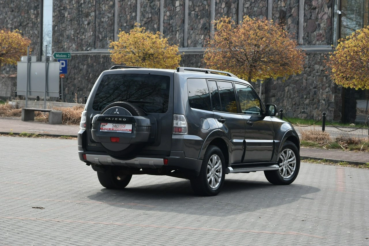 Mitsubishi Pajero - Zdjęcie 5