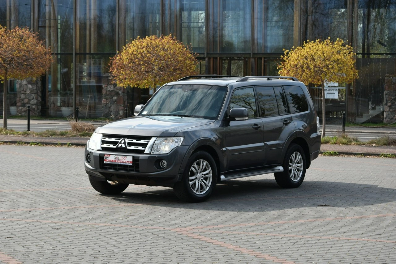 Mitsubishi Pajero - Zdjęcie 2