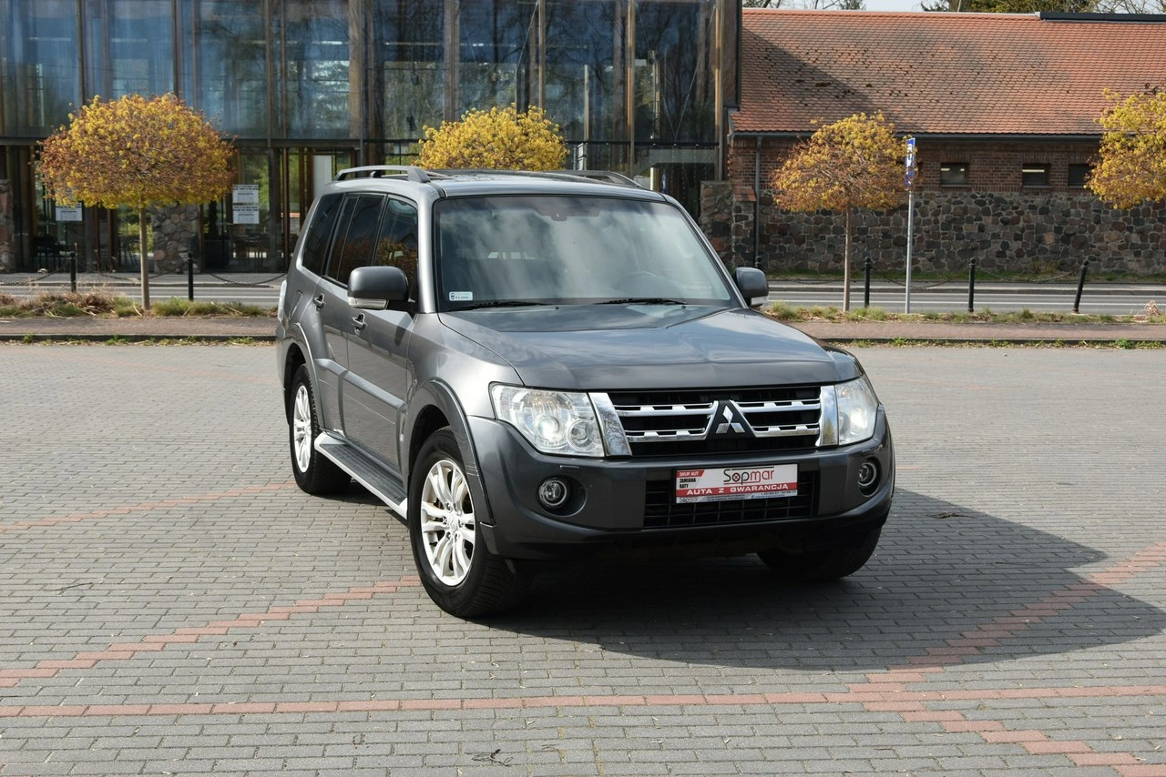 Mitsubishi Pajero - Zdjęcie 13