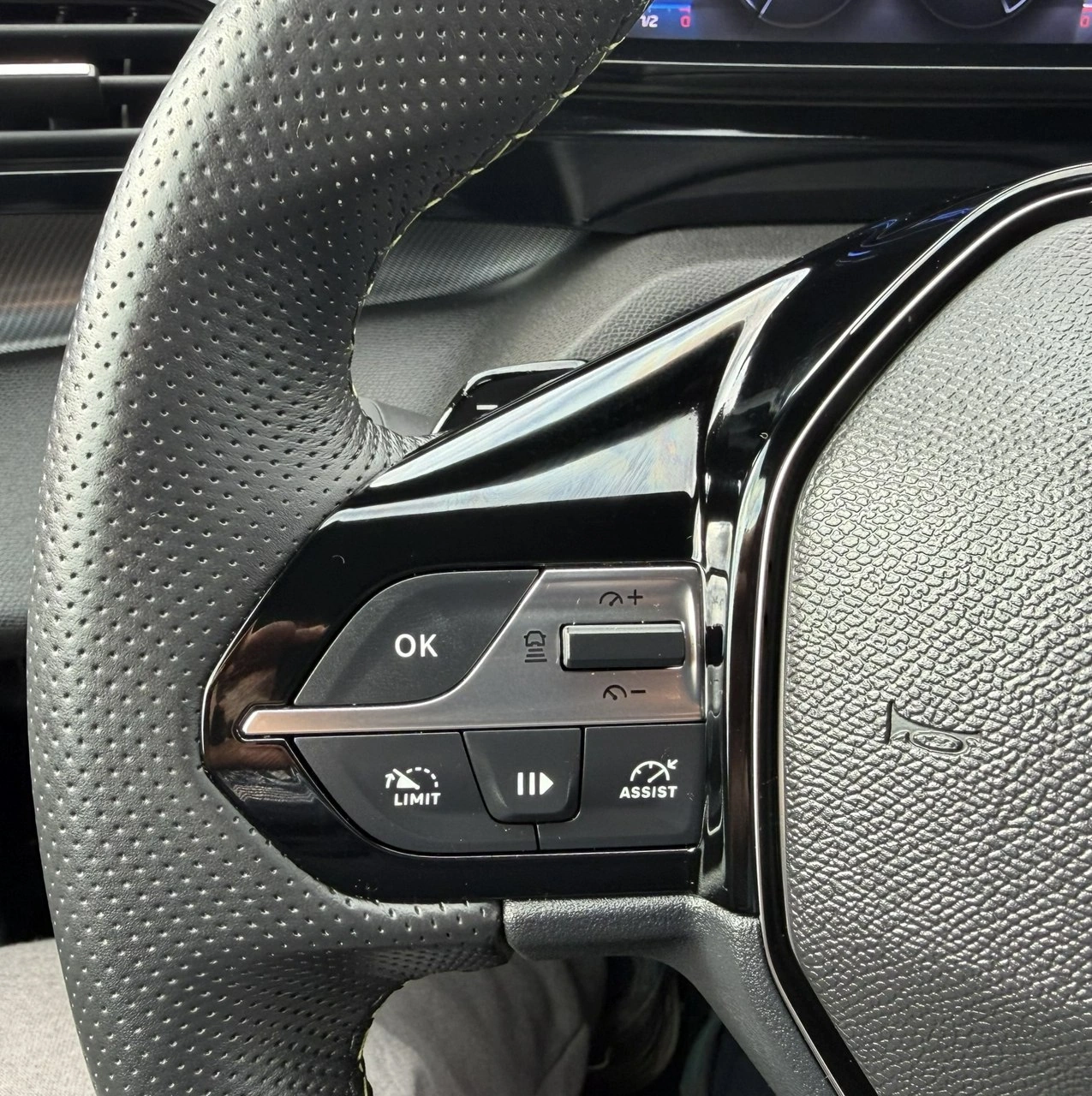 Peugeot 408 - Zdjęcie 25