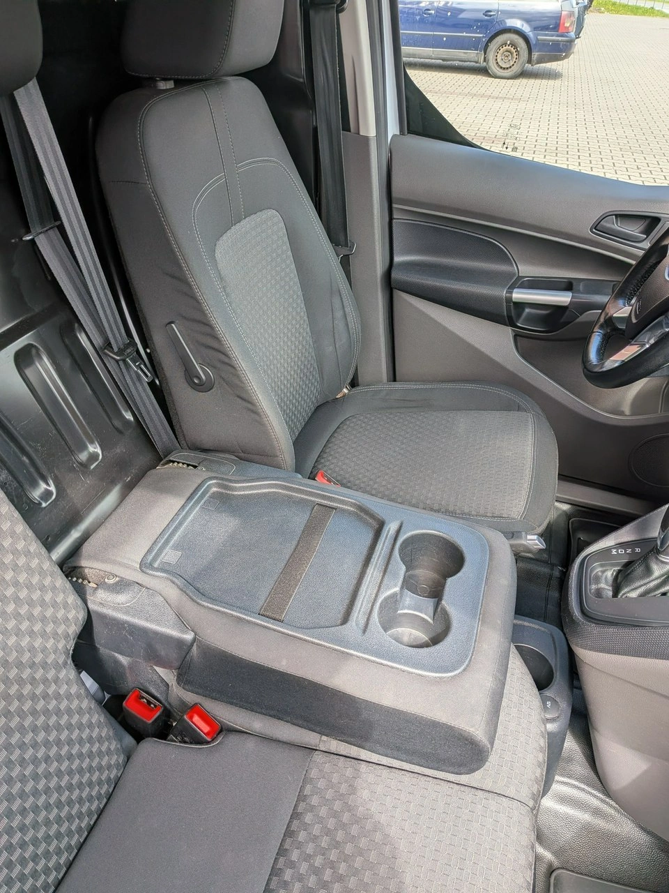 Ford Transit Connect - Zdjęcie 9