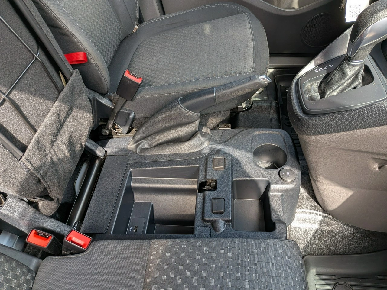 Ford Transit Connect - Zdjęcie 10