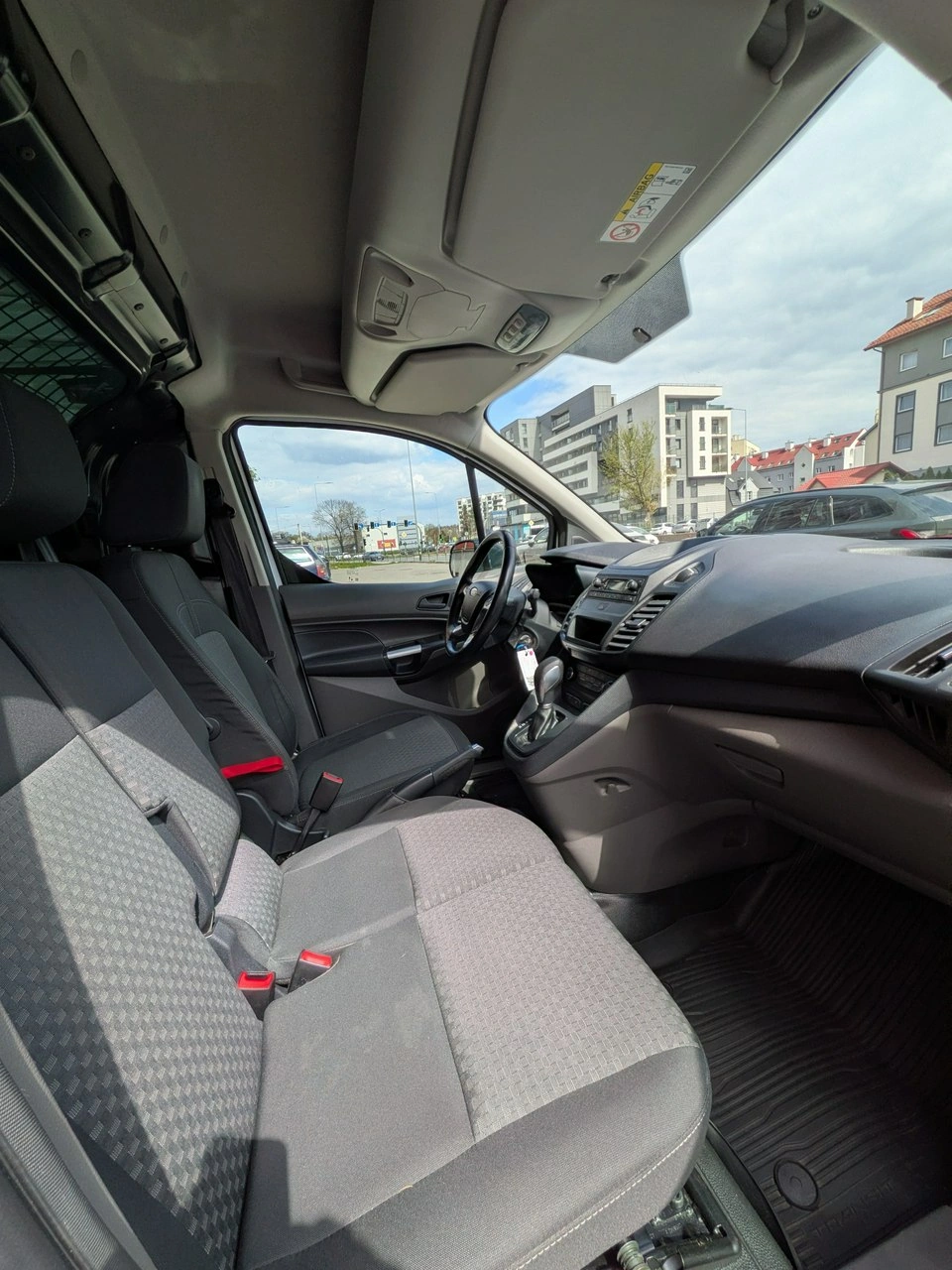 Ford Transit Connect - Zdjęcie 17