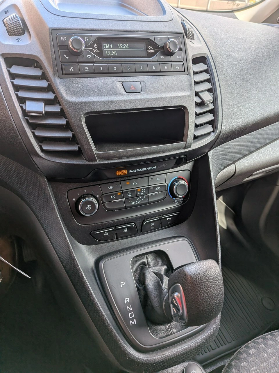 Ford Transit Connect - Zdjęcie 23