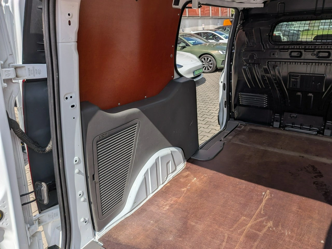 Ford Transit Connect - Zdjęcie 27