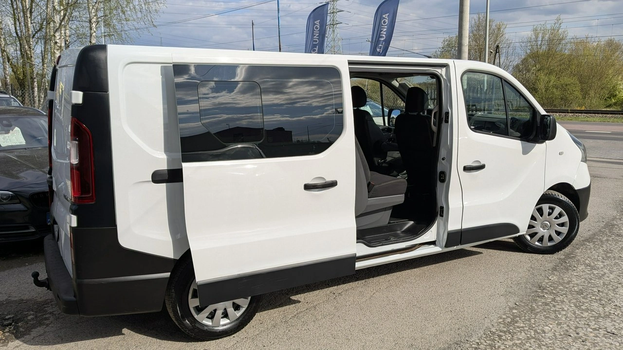 Renault Trafic - Zdjęcie 12