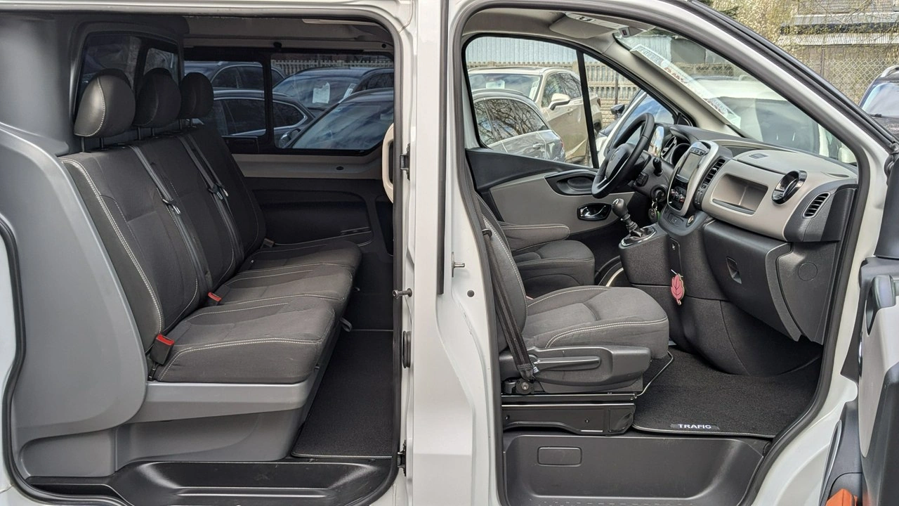 Renault Trafic - Zdjęcie 17