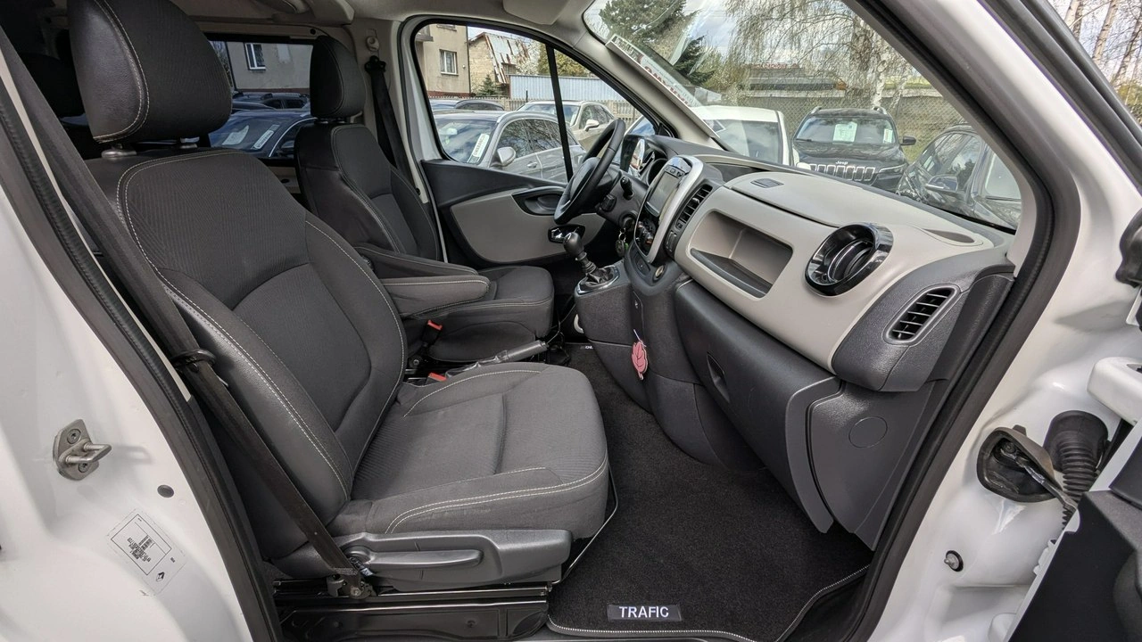 Renault Trafic - Zdjęcie 18