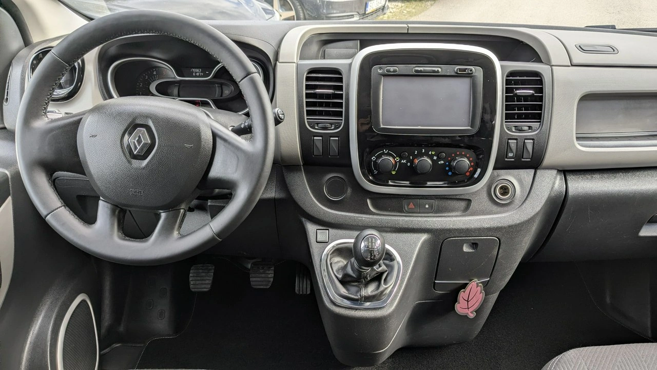 Renault Trafic - Zdjęcie 24