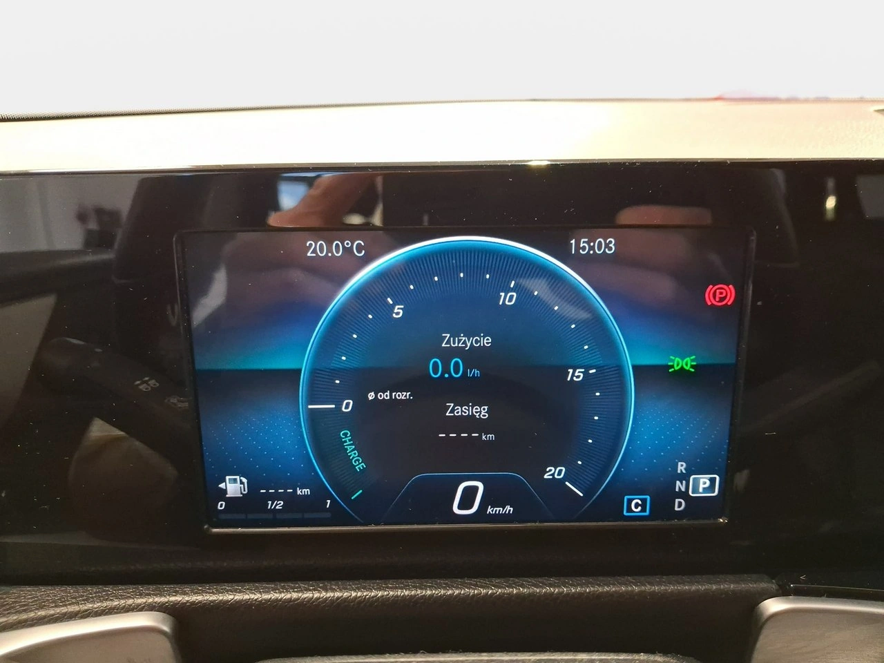 Mercedes GLB - Zdjęcie 15