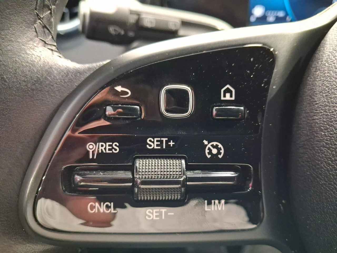 Mercedes GLB - Zdjęcie 18