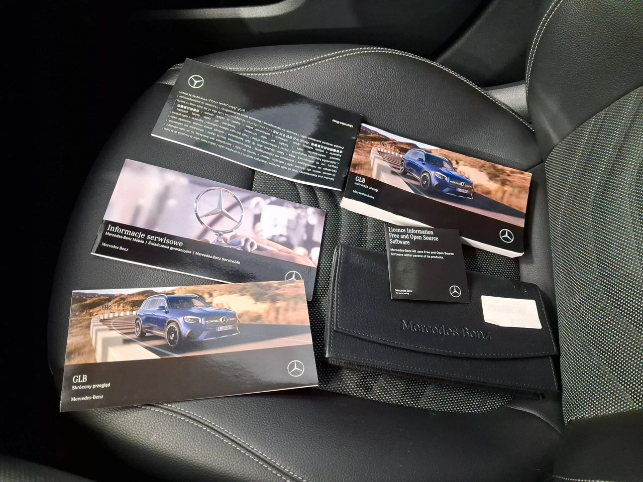 Mercedes GLB - Zdjęcie 33