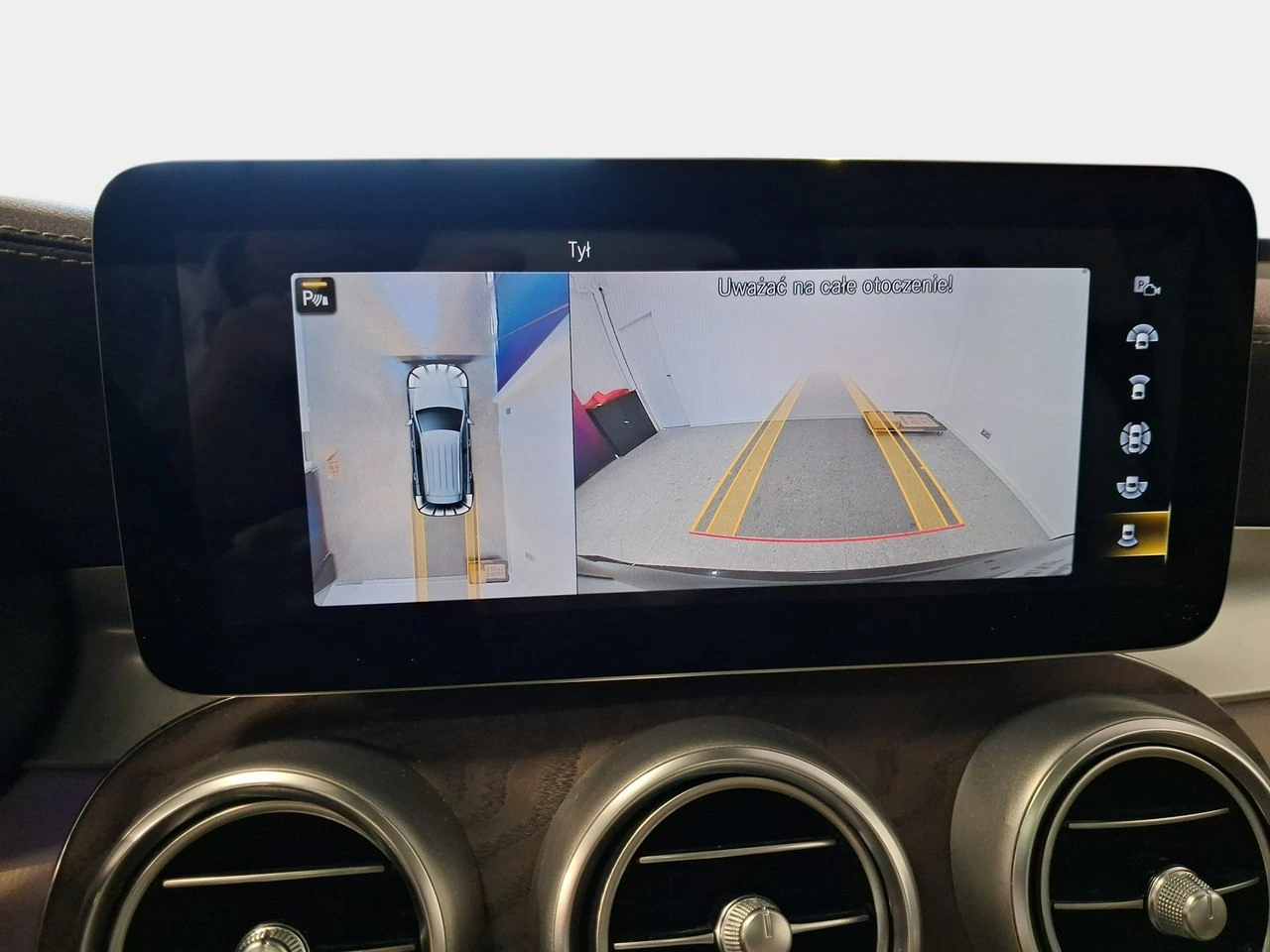 Mercedes GLC 300 - Zdjęcie 32