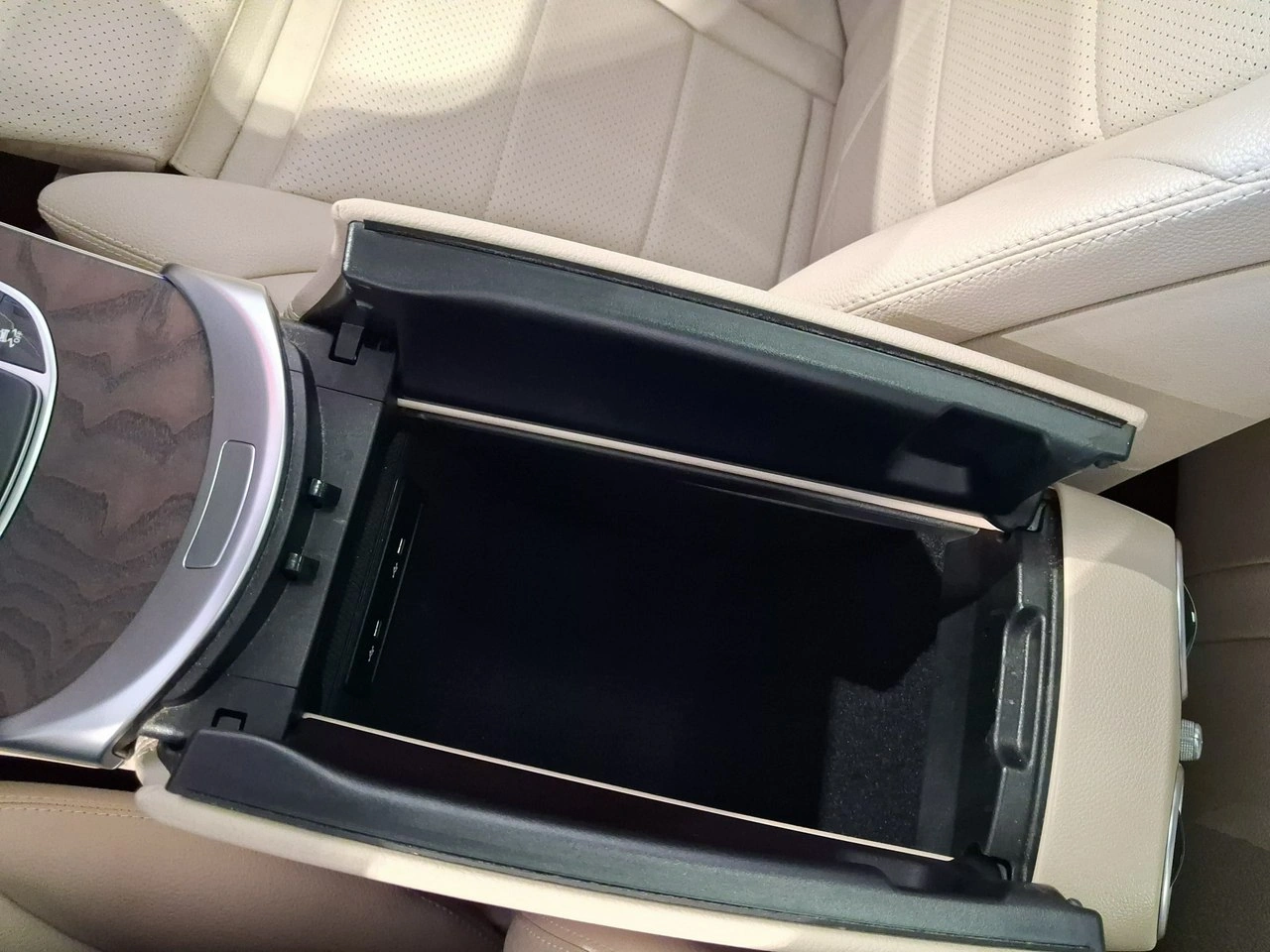 Mercedes GLC 300 - Zdjęcie 35