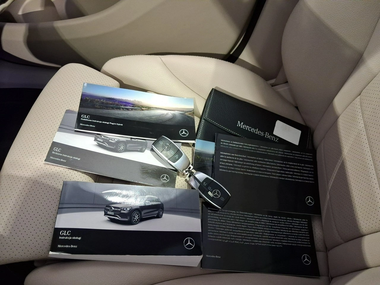 Mercedes GLC 300 - Zdjęcie 39