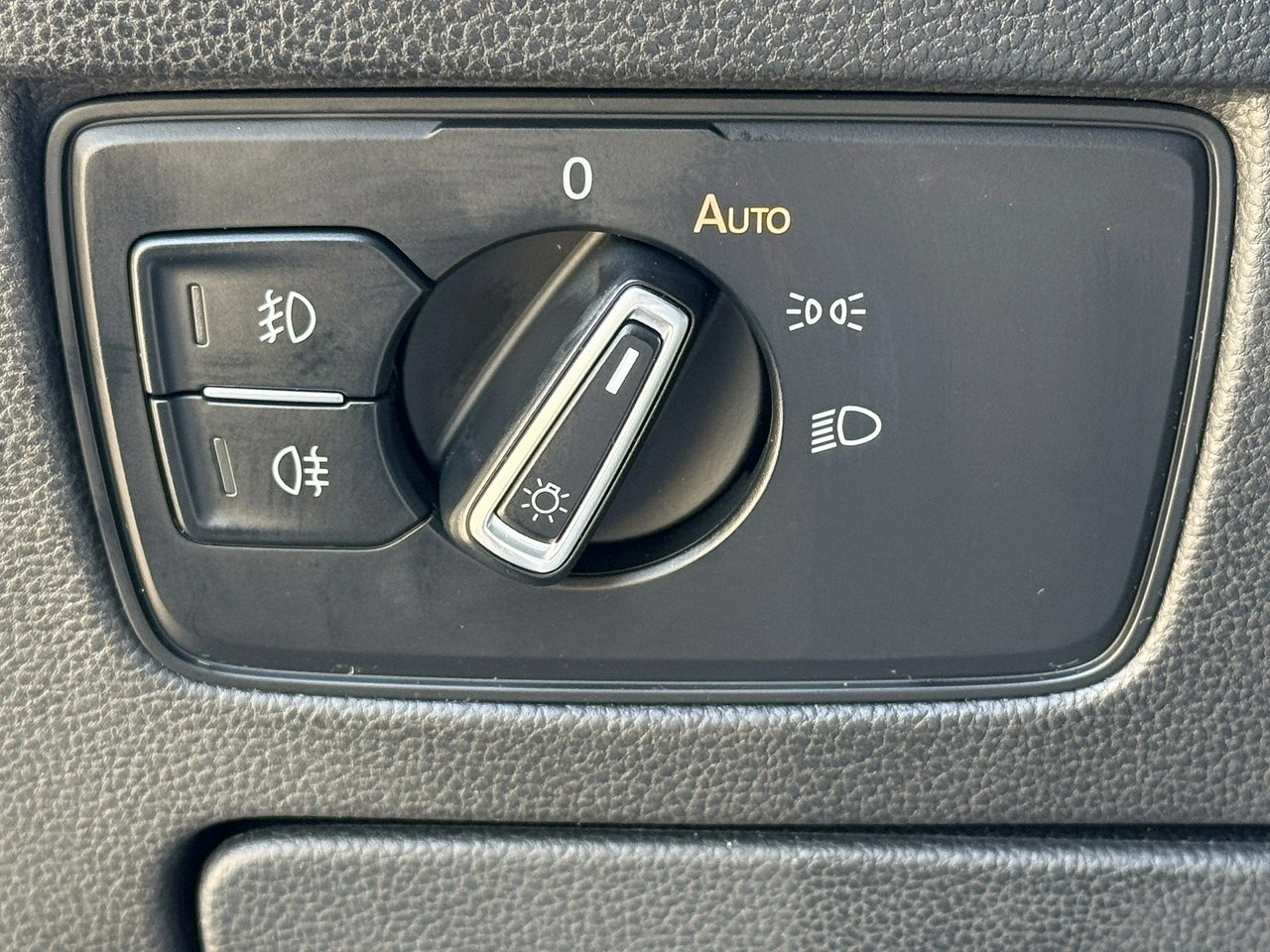 Volkswagen Passat - Zdjęcie 14