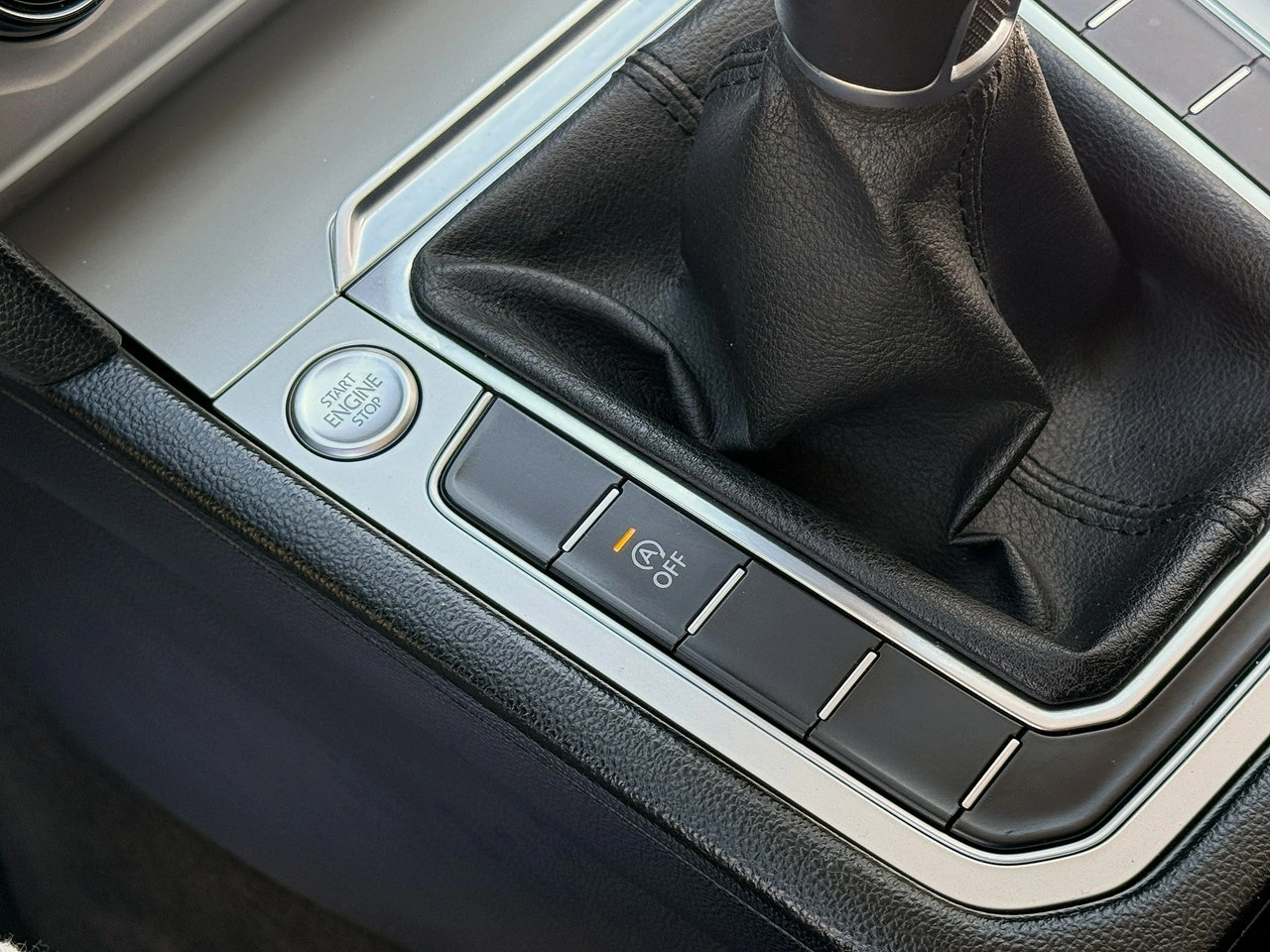 Volkswagen Passat - Zdjęcie 17