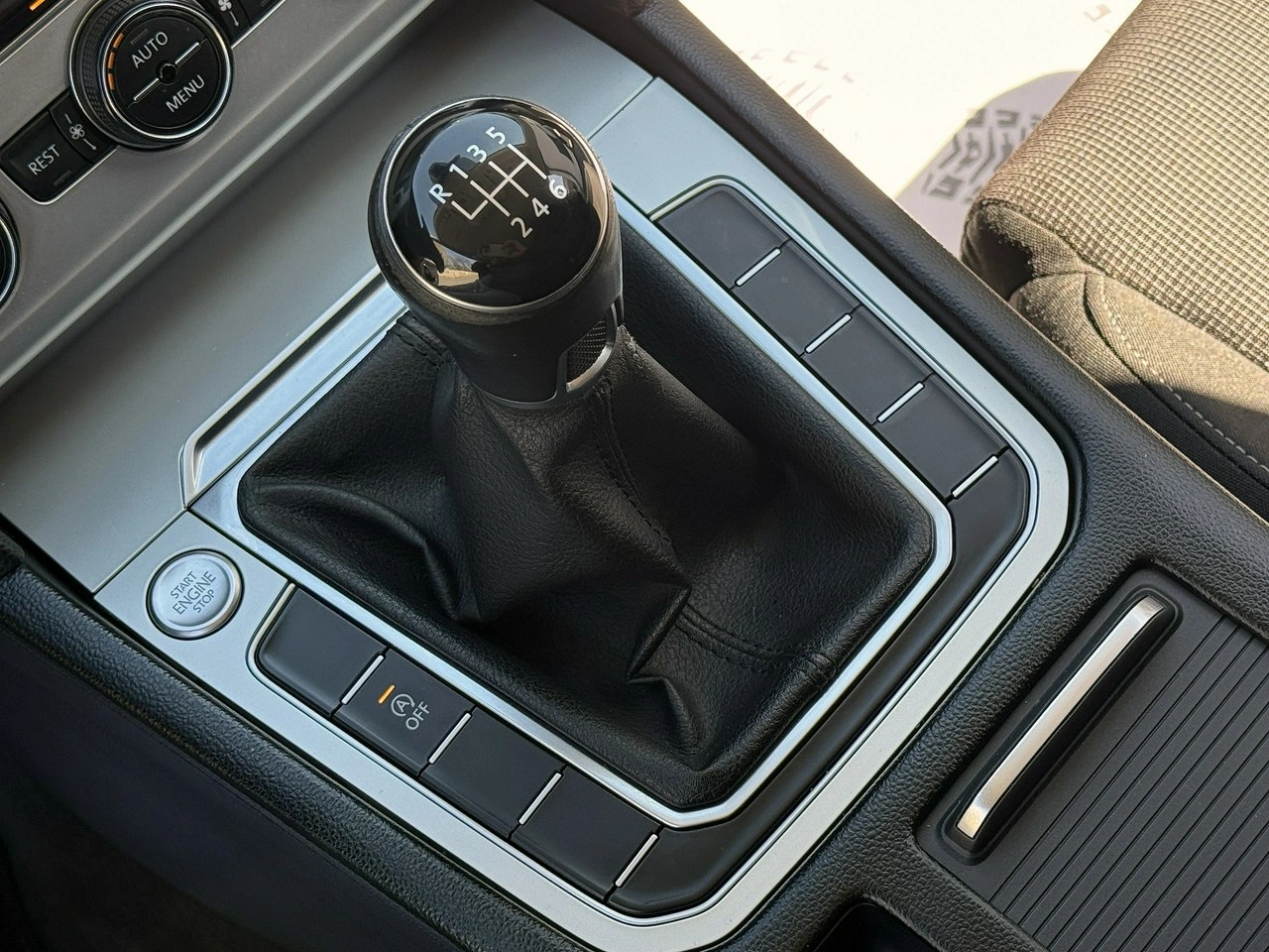 Volkswagen Passat - Zdjęcie 7