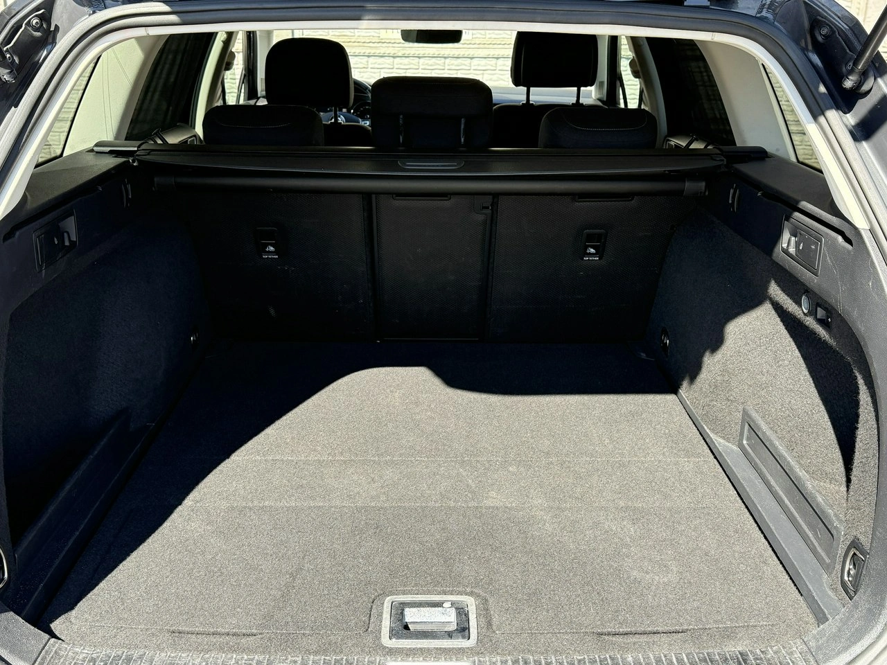 Volkswagen Passat - Zdjęcie 22