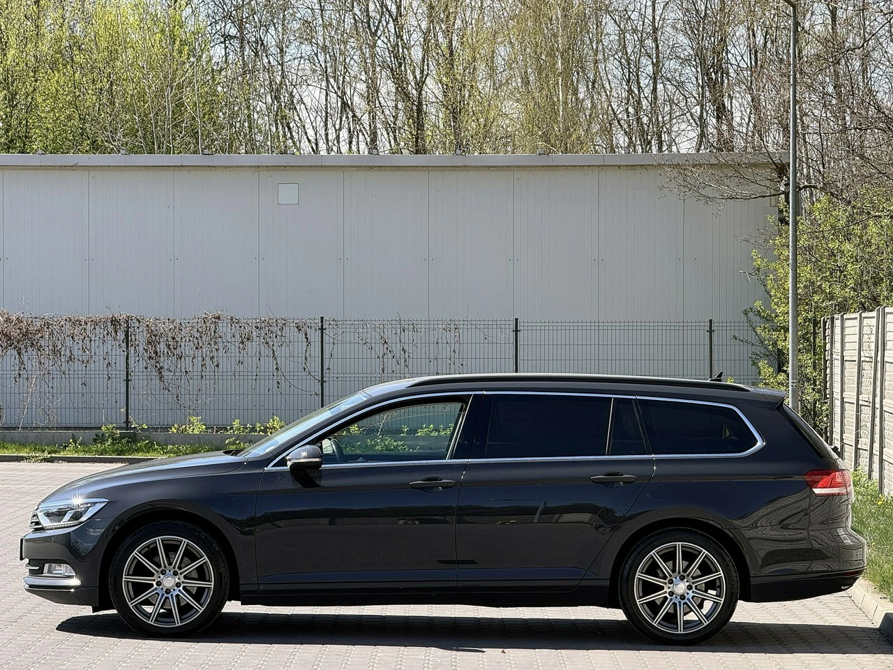 Volkswagen Passat - Zdjęcie 24