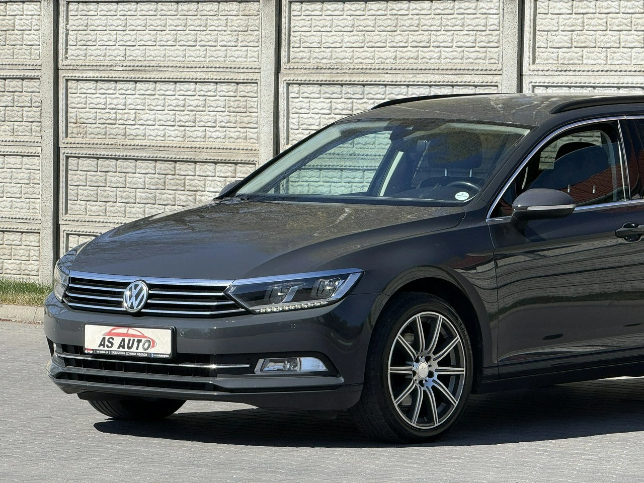 Volkswagen Passat - Zdjęcie 25