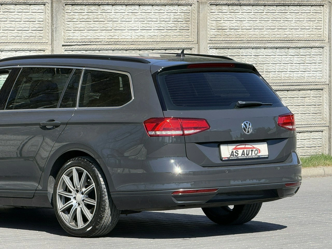 Volkswagen Passat - Zdjęcie 37