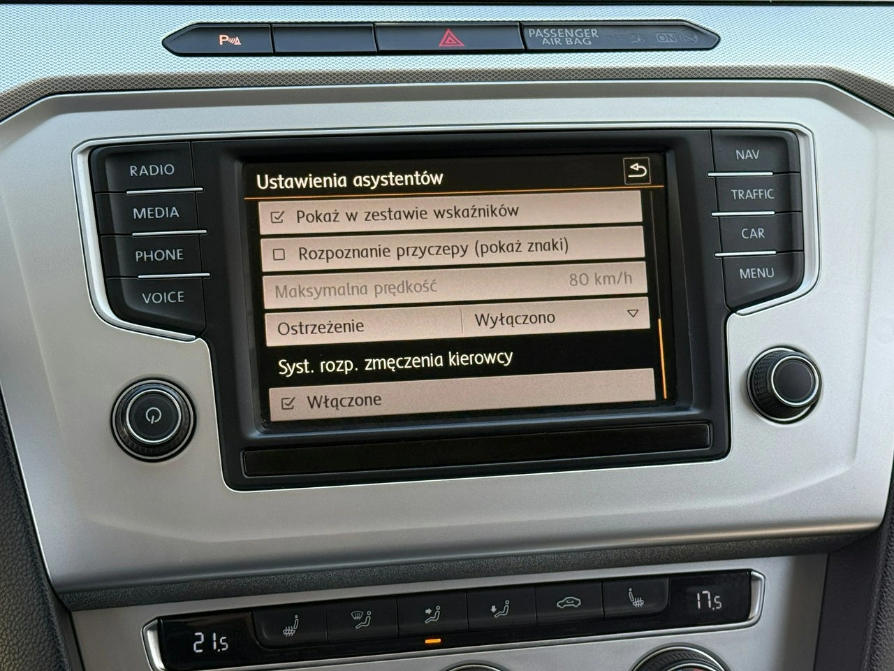 Volkswagen Passat - Zdjęcie 56