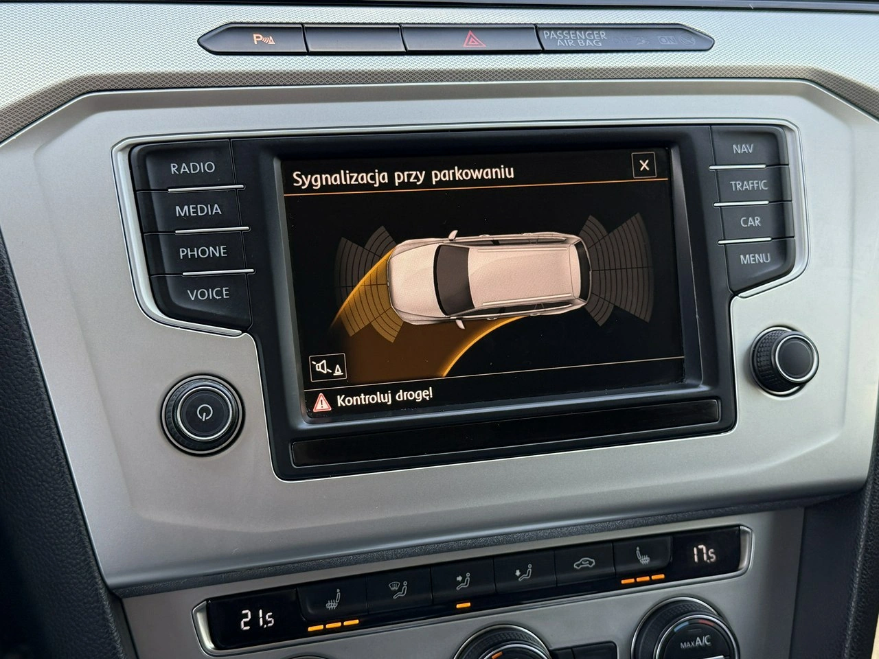 Volkswagen Passat - Zdjęcie 60