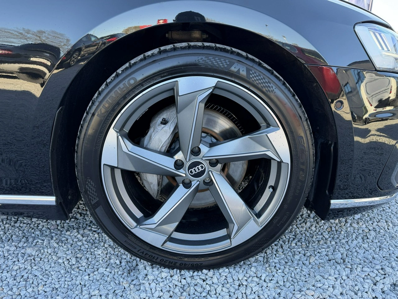 Audi A8 - Zdjęcie 9