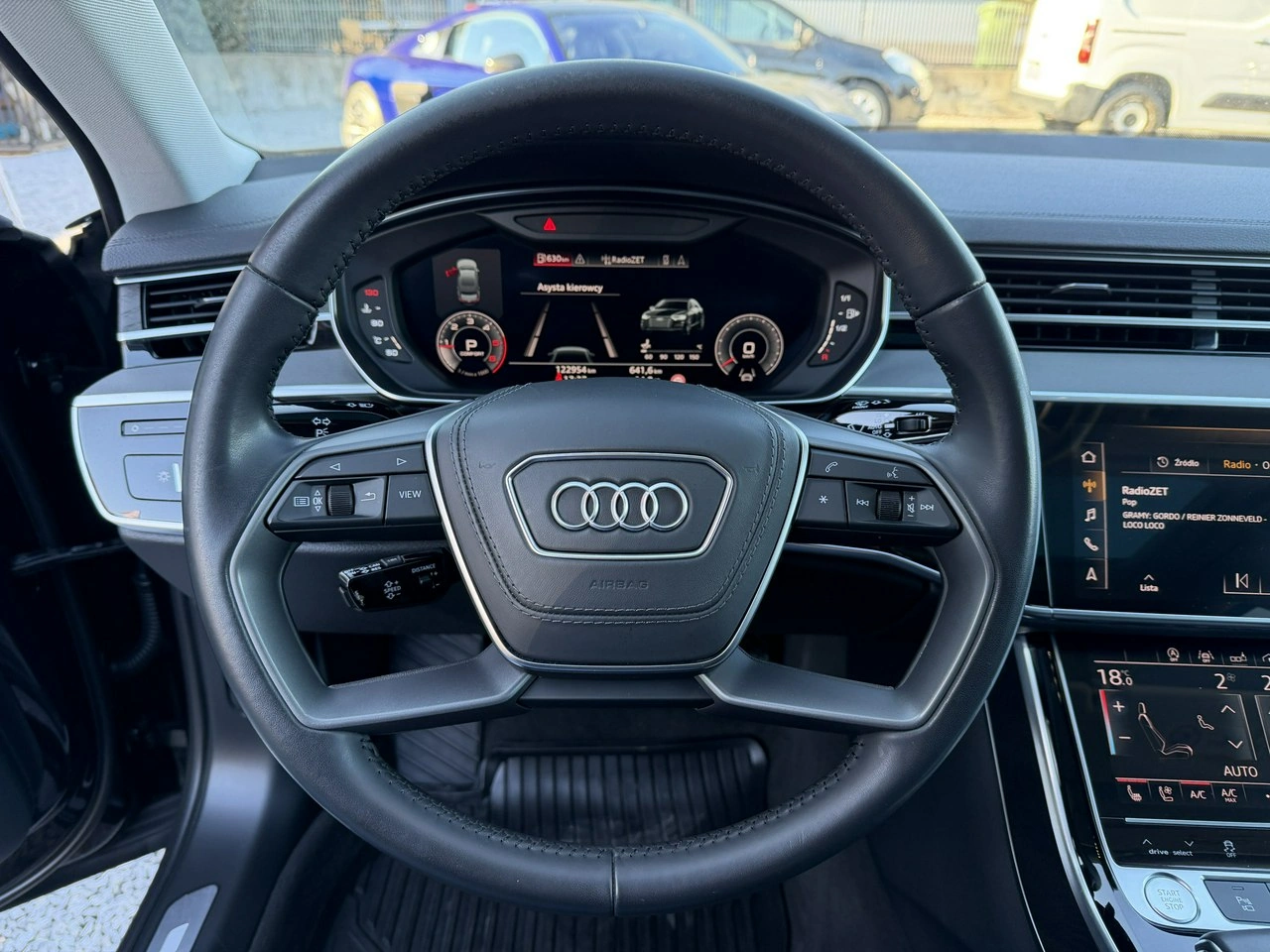 Audi A8 - Zdjęcie 16