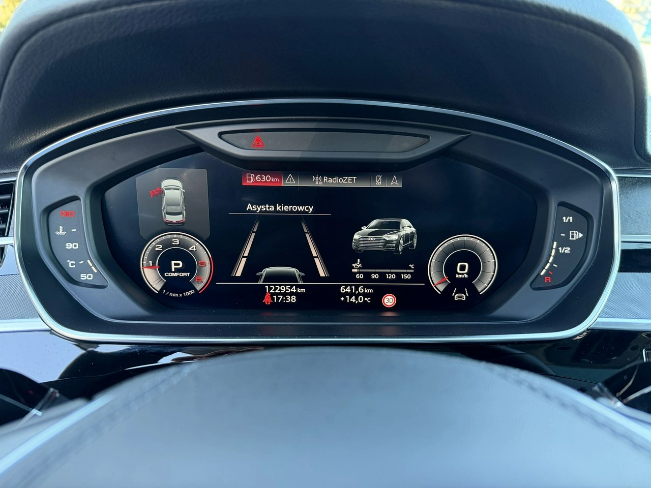 Audi A8 - Zdjęcie 19