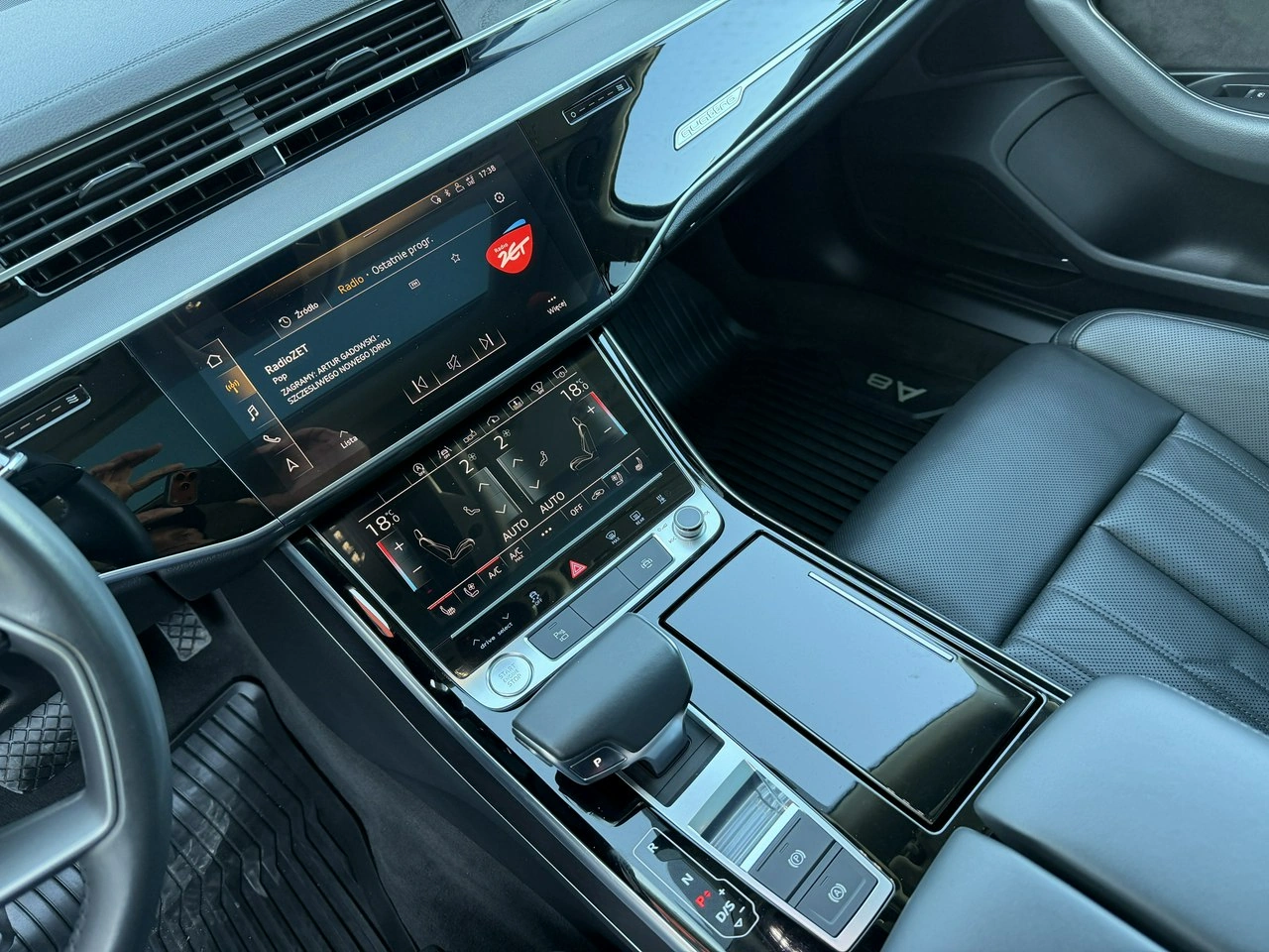 Audi A8 - Zdjęcie 20