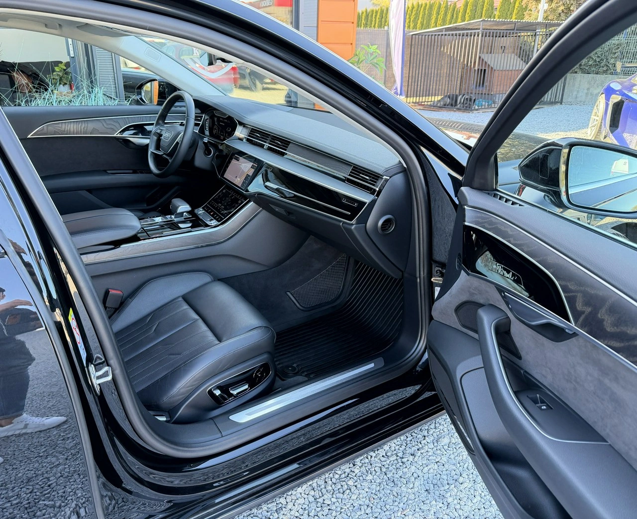 Audi A8 - Zdjęcie 23