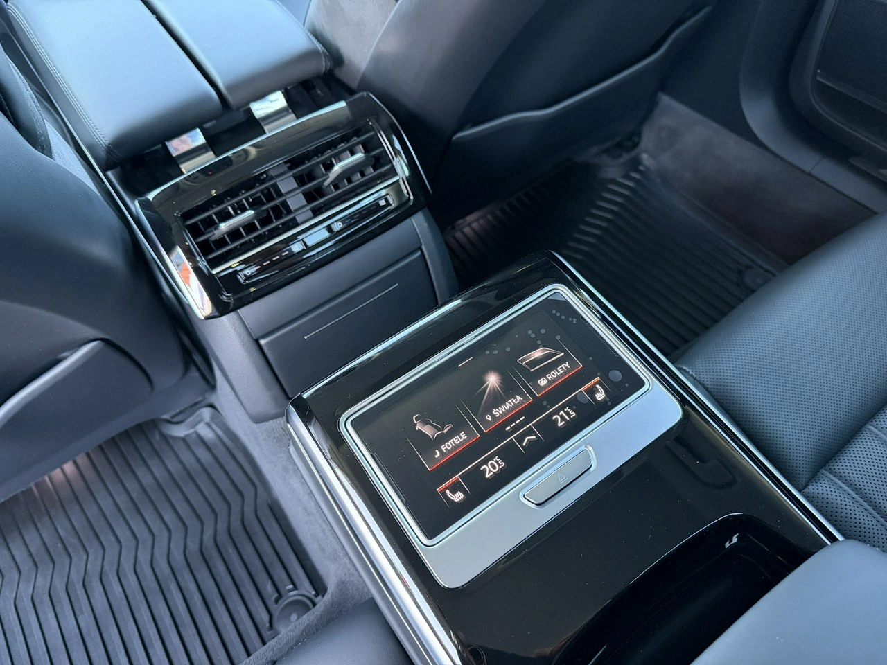 Audi A8 - Zdjęcie 29