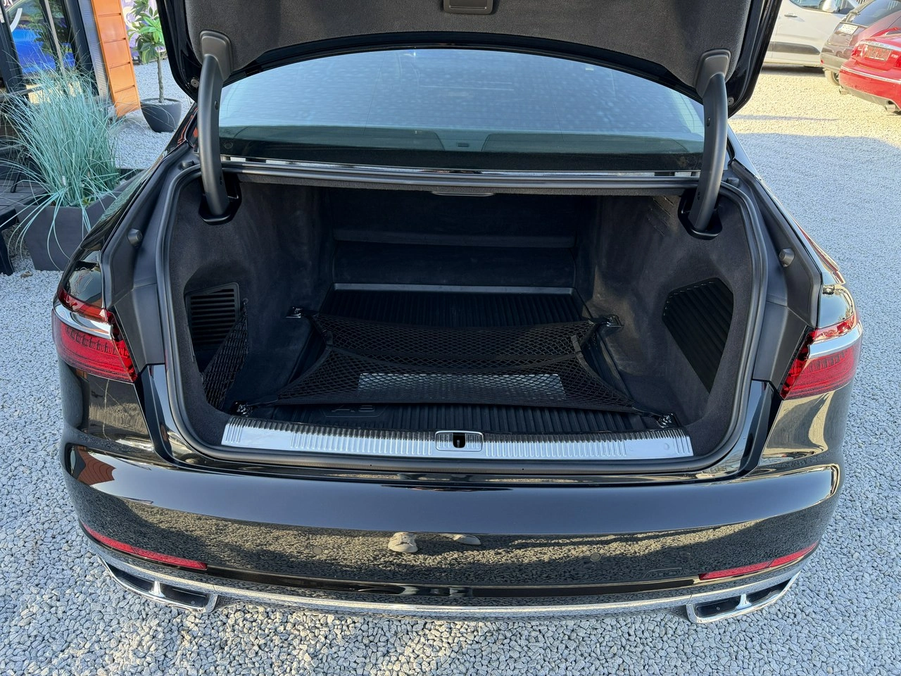 Audi A8 - Zdjęcie 35