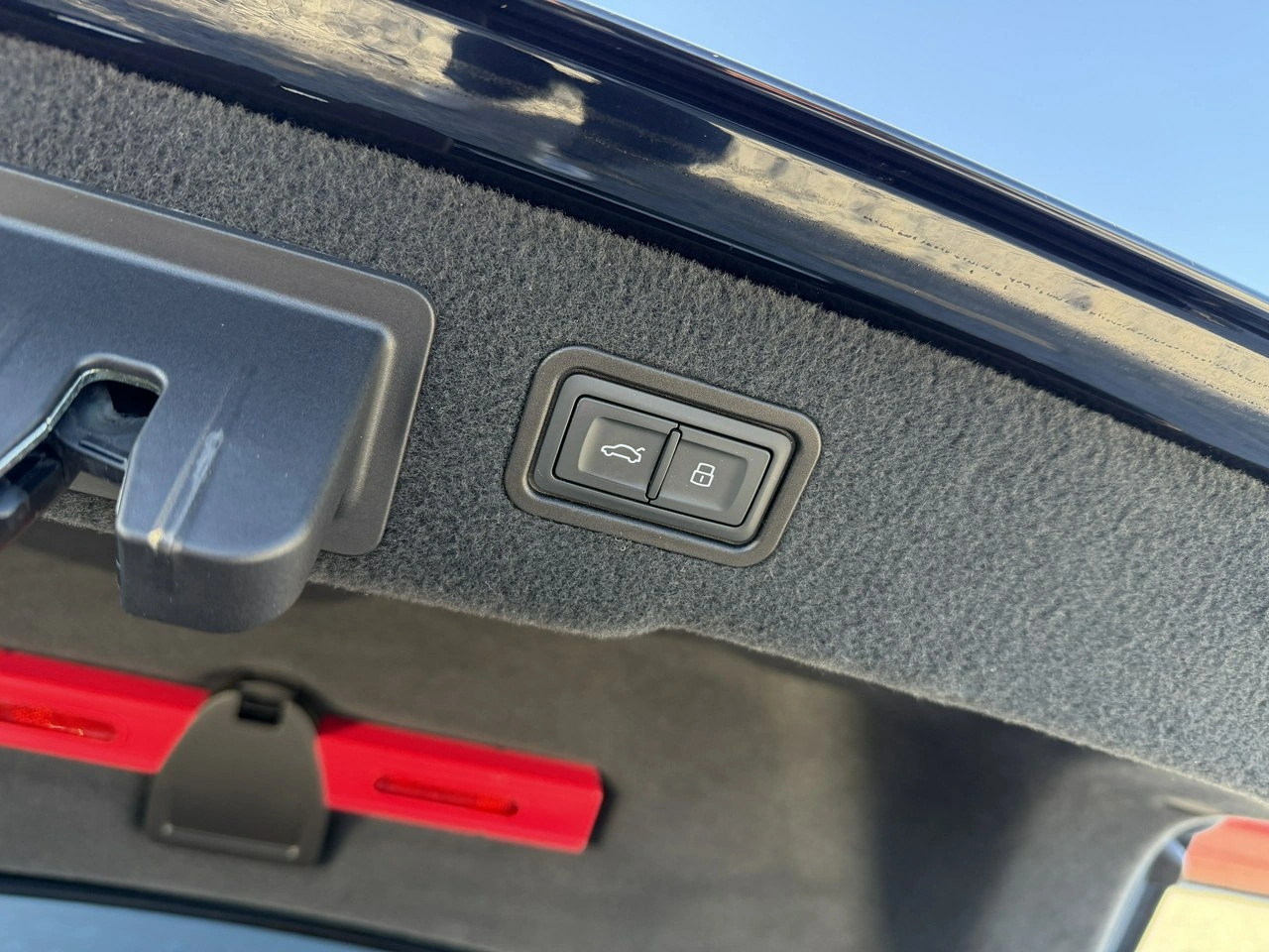 Audi A8 - Zdjęcie 37