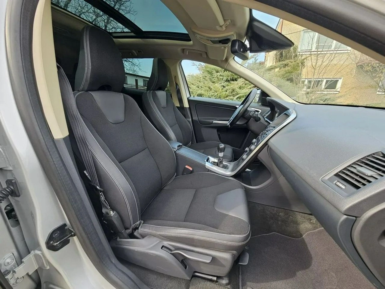 Volvo XC 60 - Zdjęcie 12