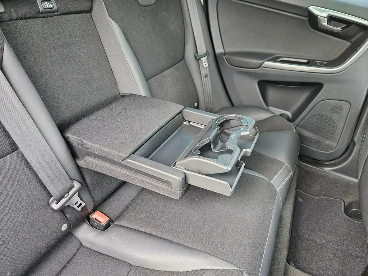 Volvo XC 60 - Zdjęcie 15