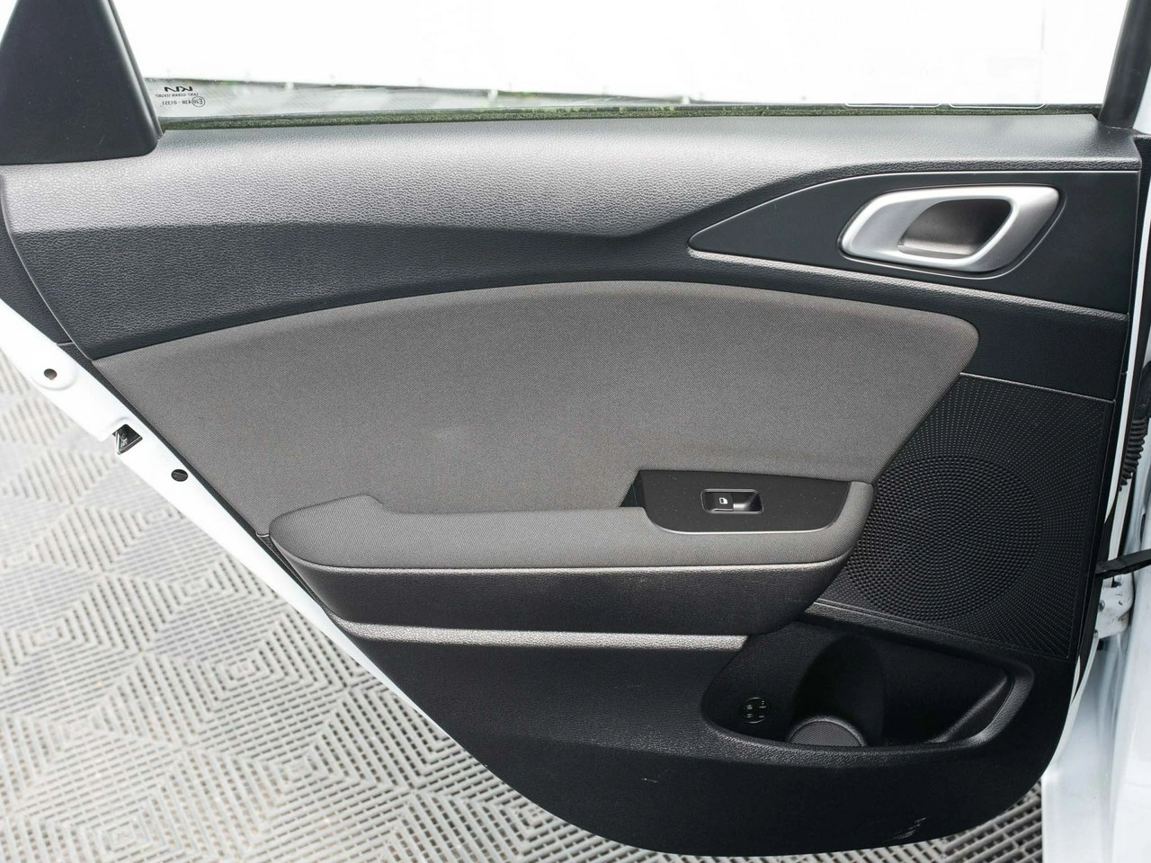 Kia Ceed - Zdjęcie 18