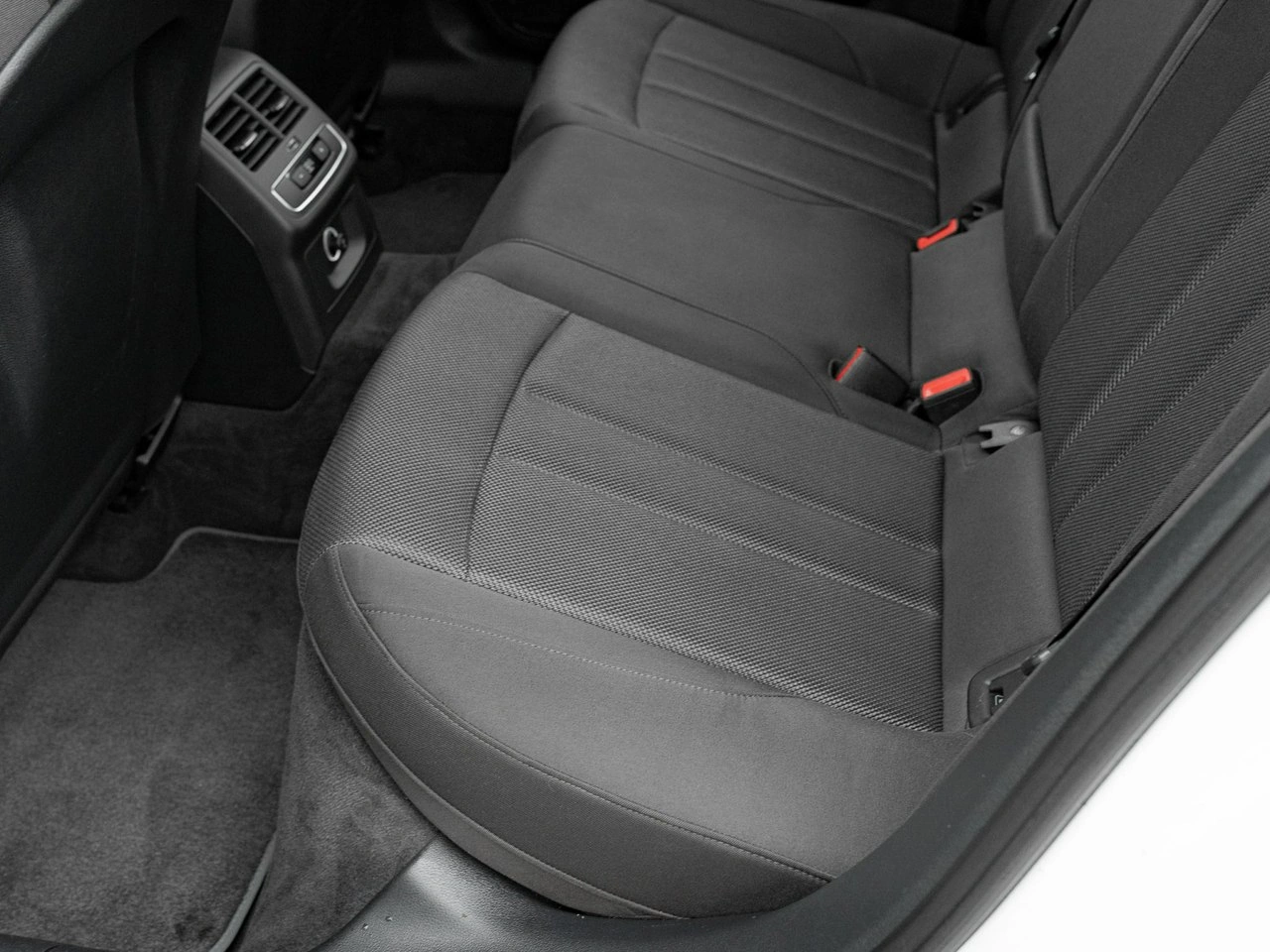 Audi A4 - Zdjęcie 27