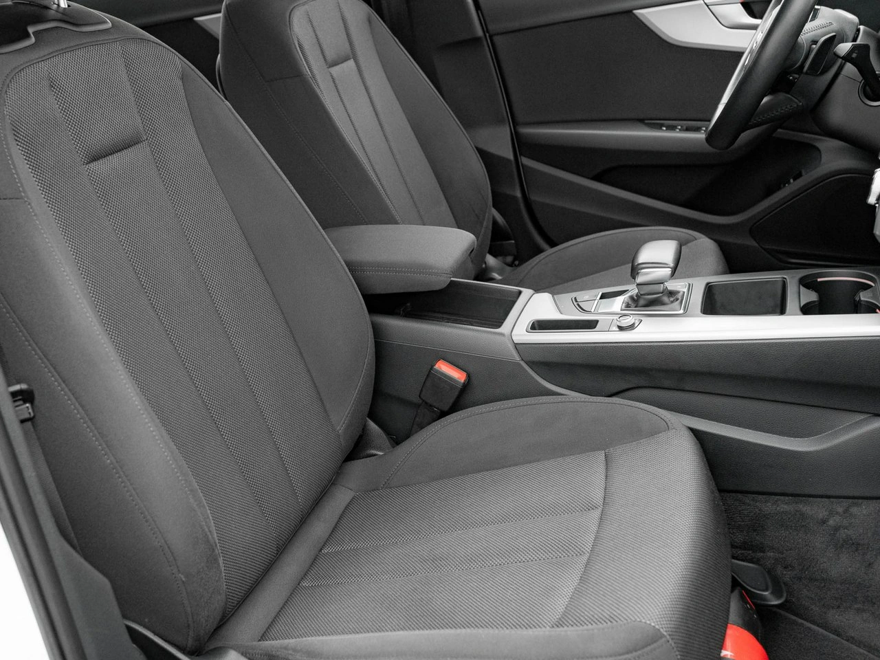 Audi A4 - Zdjęcie 31