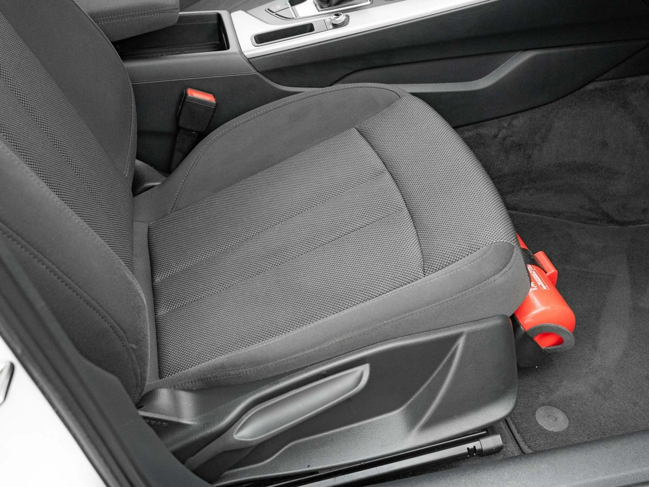 Audi A4 - Zdjęcie 32