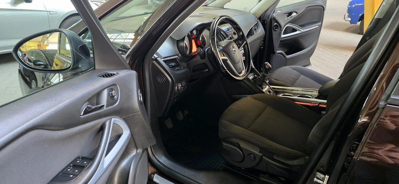 Opel Zafira - Zdjęcie 9