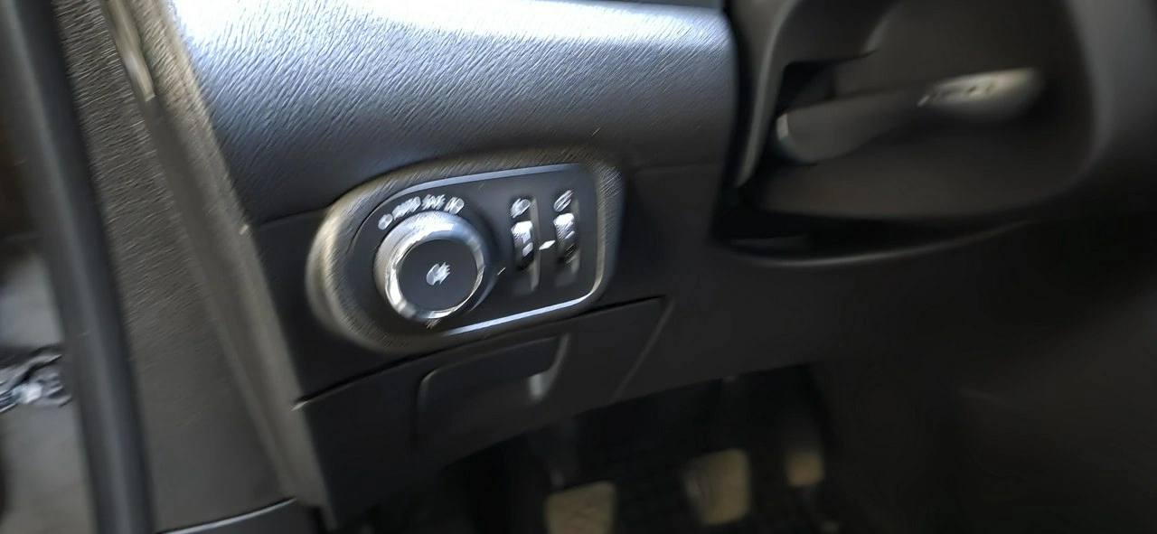 Opel Zafira - Zdjęcie 16